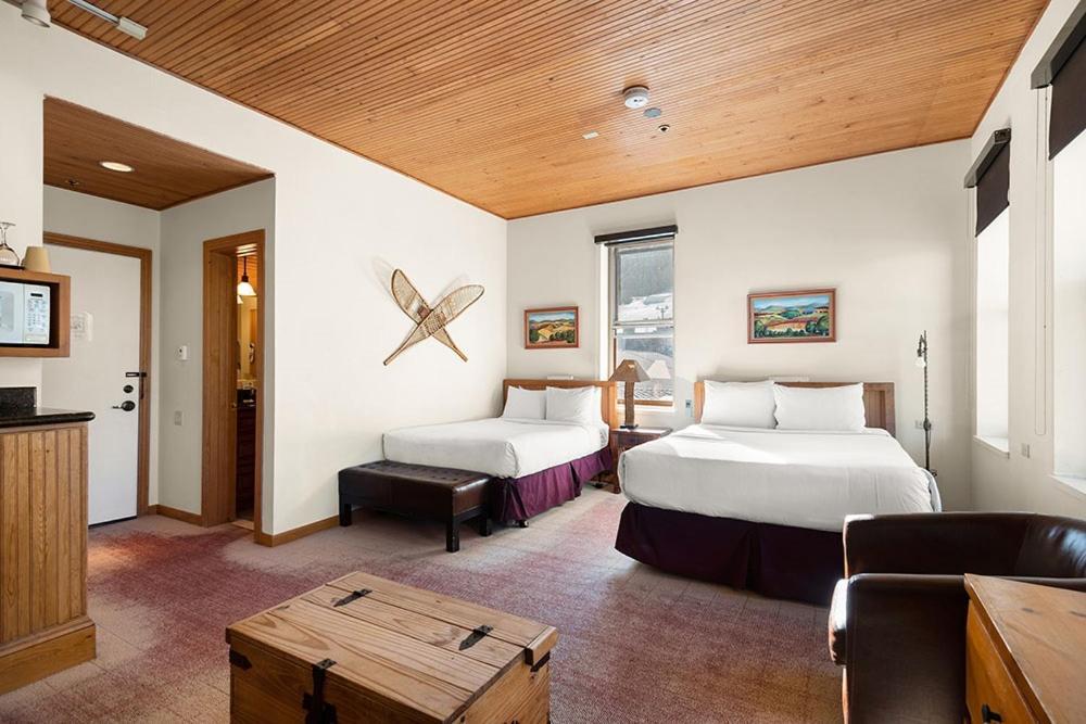 Independence Square Unit 313, Downtown Hotel Room In Aspen With Rooftop Hot Tub Exterior photo